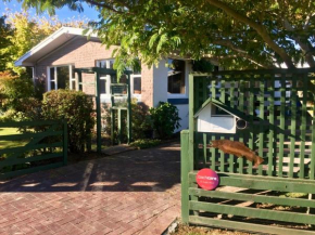 Copper Trout Cottage - Te Anau Bach, Te Anau